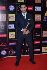 Varun Dhawan at Producers Guild Awards 2015 in Mumbai on 11th Jan 2015